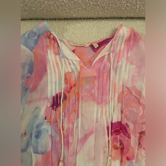 Soft Surroundings Floral Top with undershirt - Picture 3 of 4